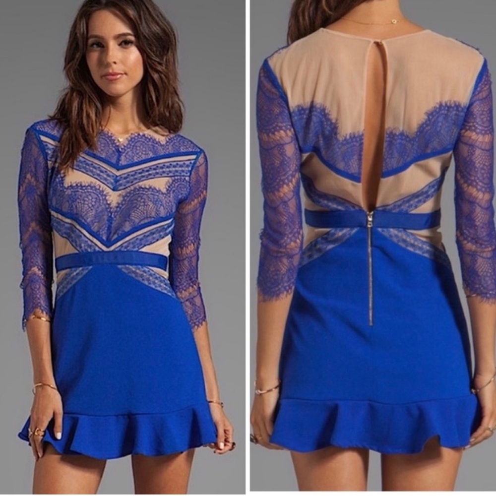 EUC Three Floor mini dress size 6 blue lace nude A1